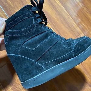 Black secret wedge sneakers
